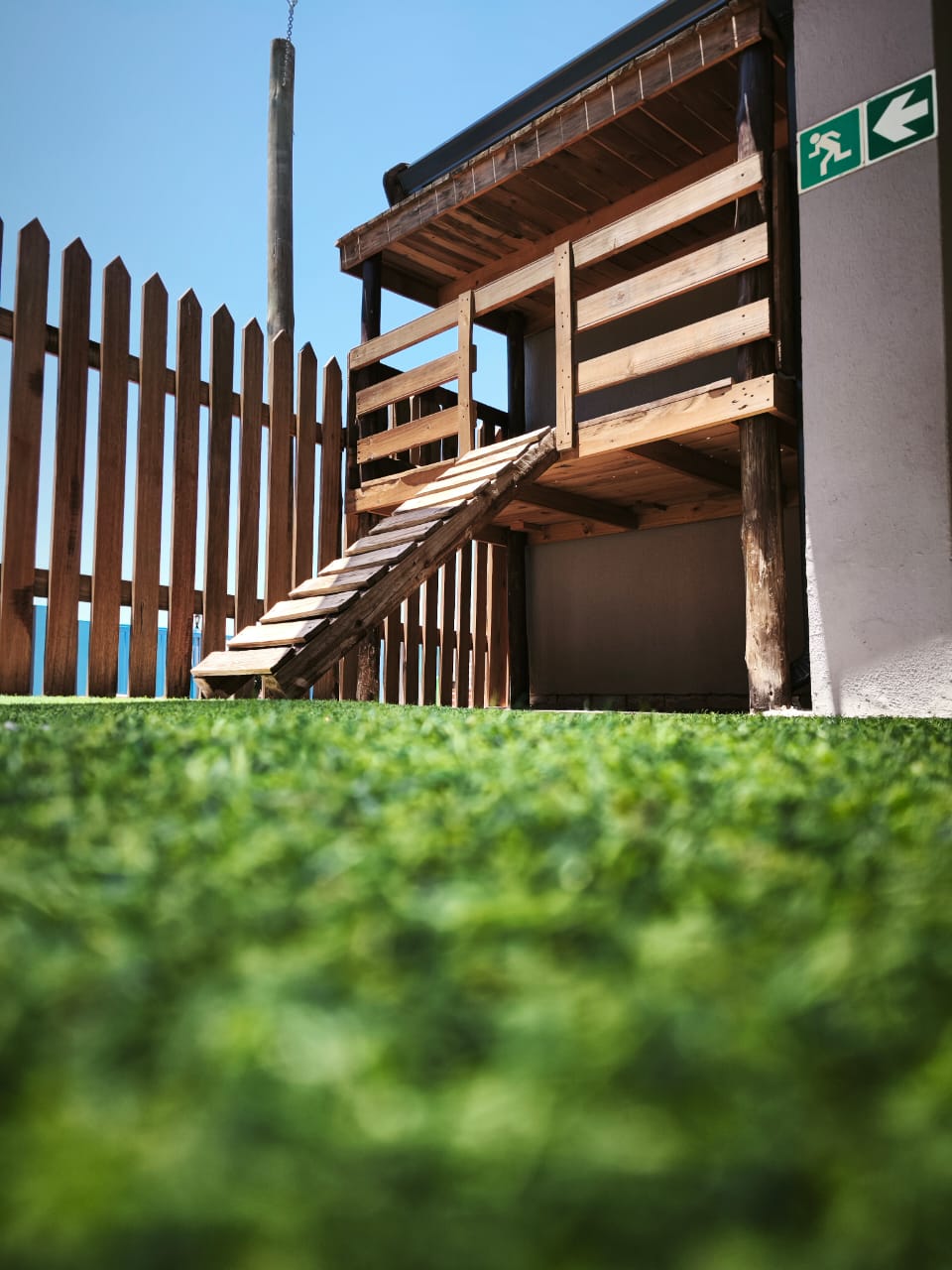Wooden play fort